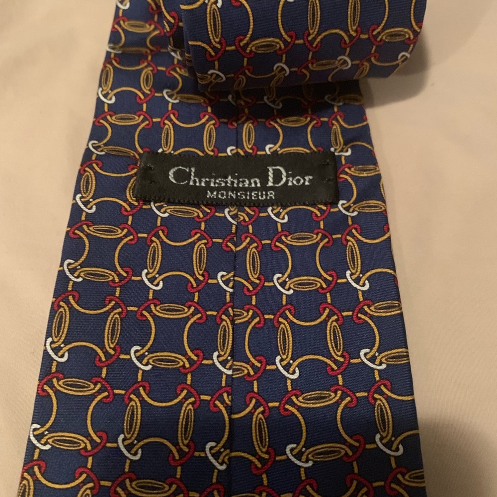 Christian Dior Men’s silk pattern tie